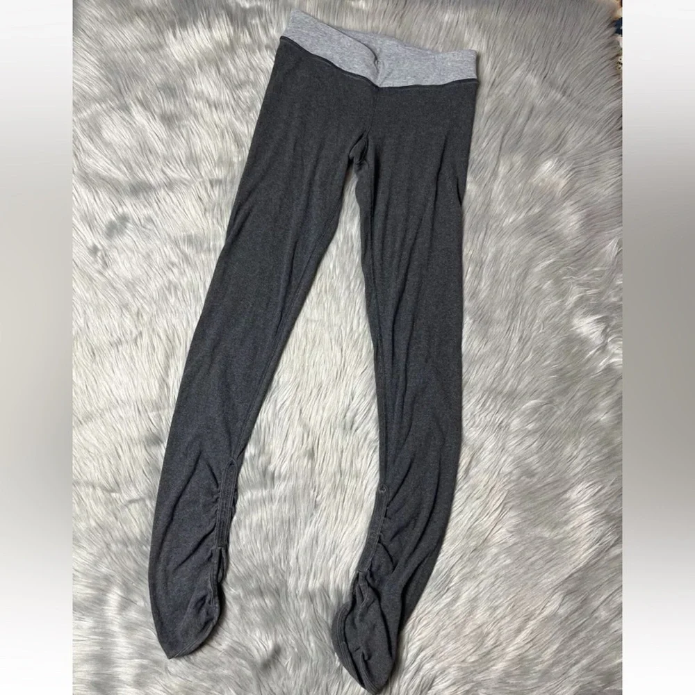 Lululemon Ribbed Gray Ruched Leggings Size 6